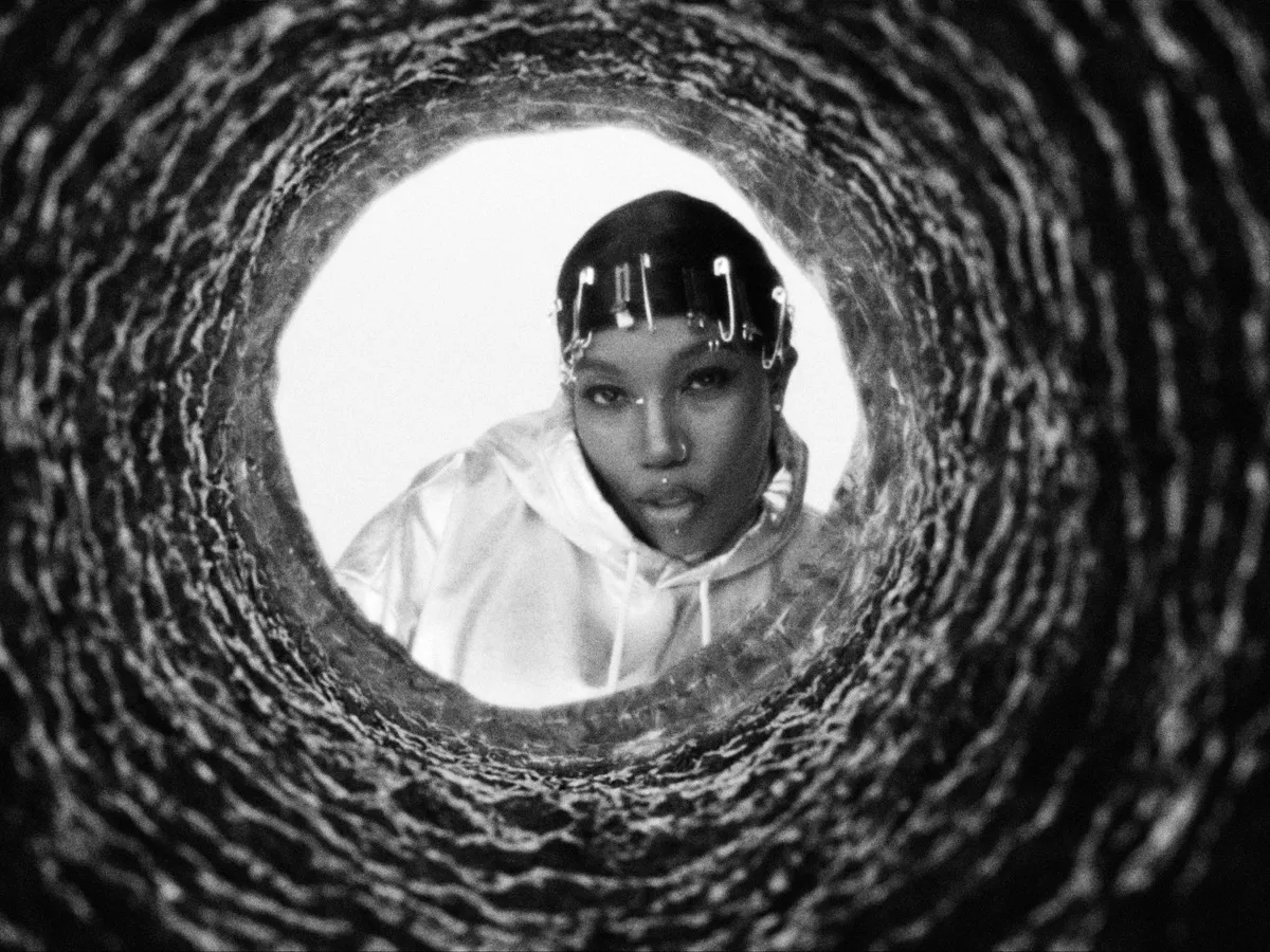 Rapper Leikeli47: Hành trình âm nhạc đầy bí ẩn và đột phá