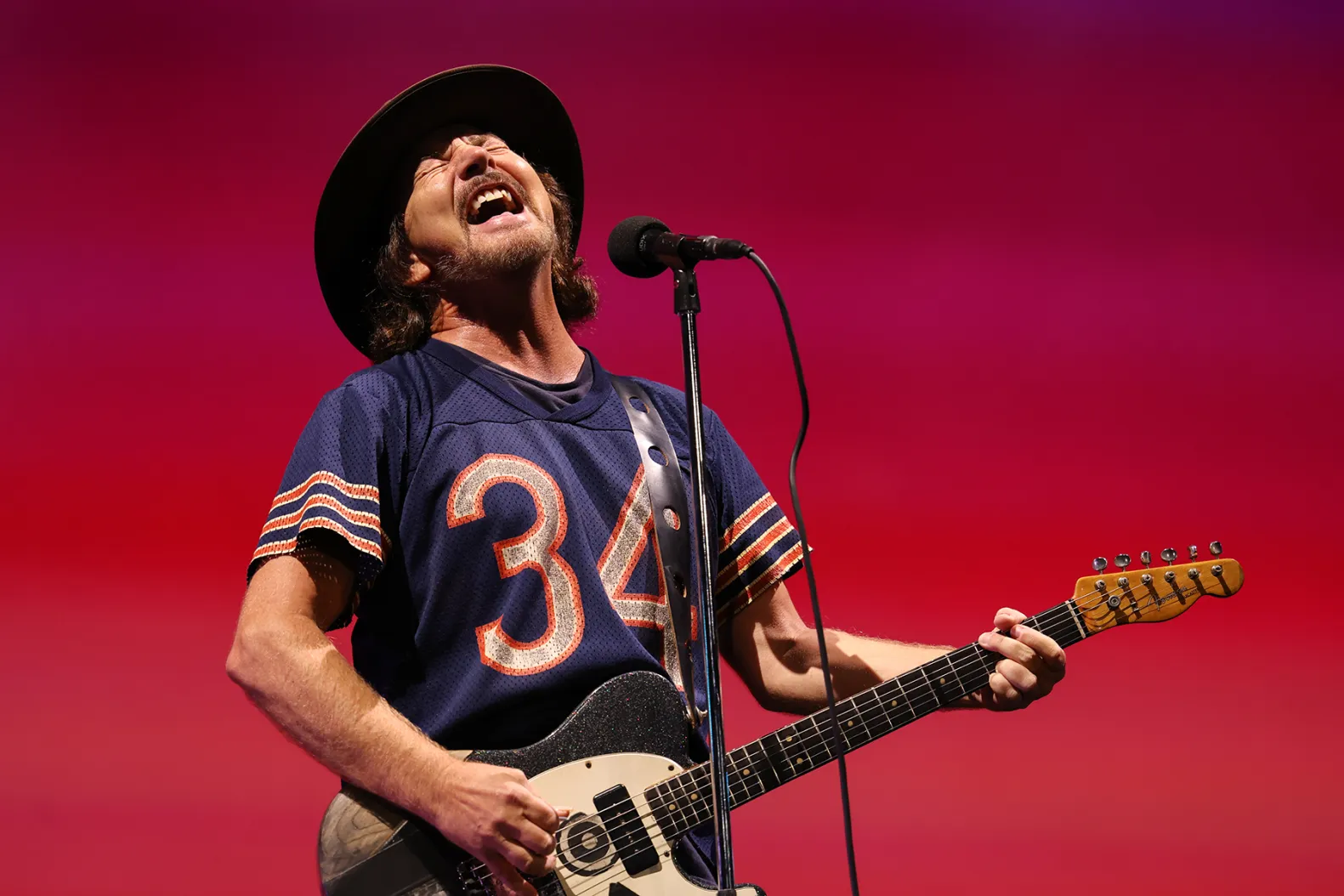 Pearl Jam – Huyền thoại nhạc rock trở lại với tour diễn mùa xuân 2025 tại Mỹ